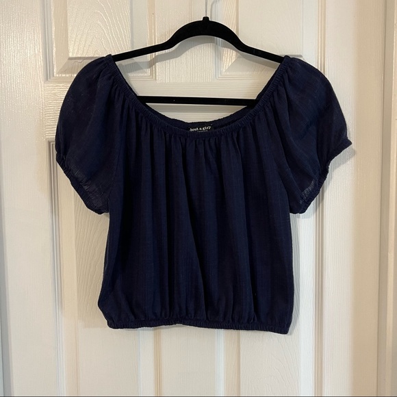 Cropped navy top - Picture 1 of 7